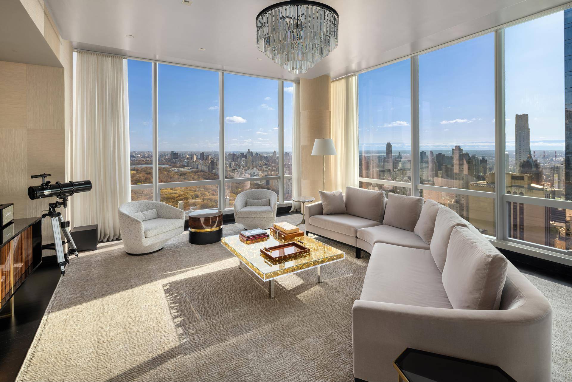 Manhattan, NY 10019,157 W 57TH Street #52B