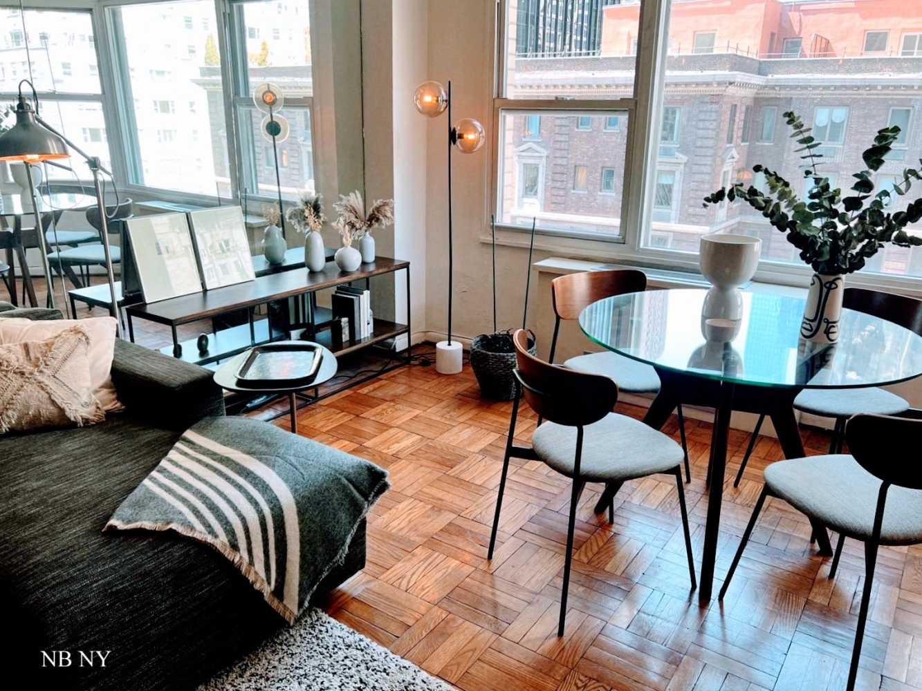 Manhattan, NY 10019,77 W 55TH Street #18G