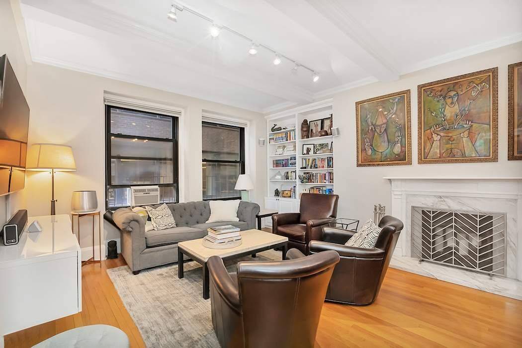 Manhattan, NY 10017,212 E 48th Street #5A