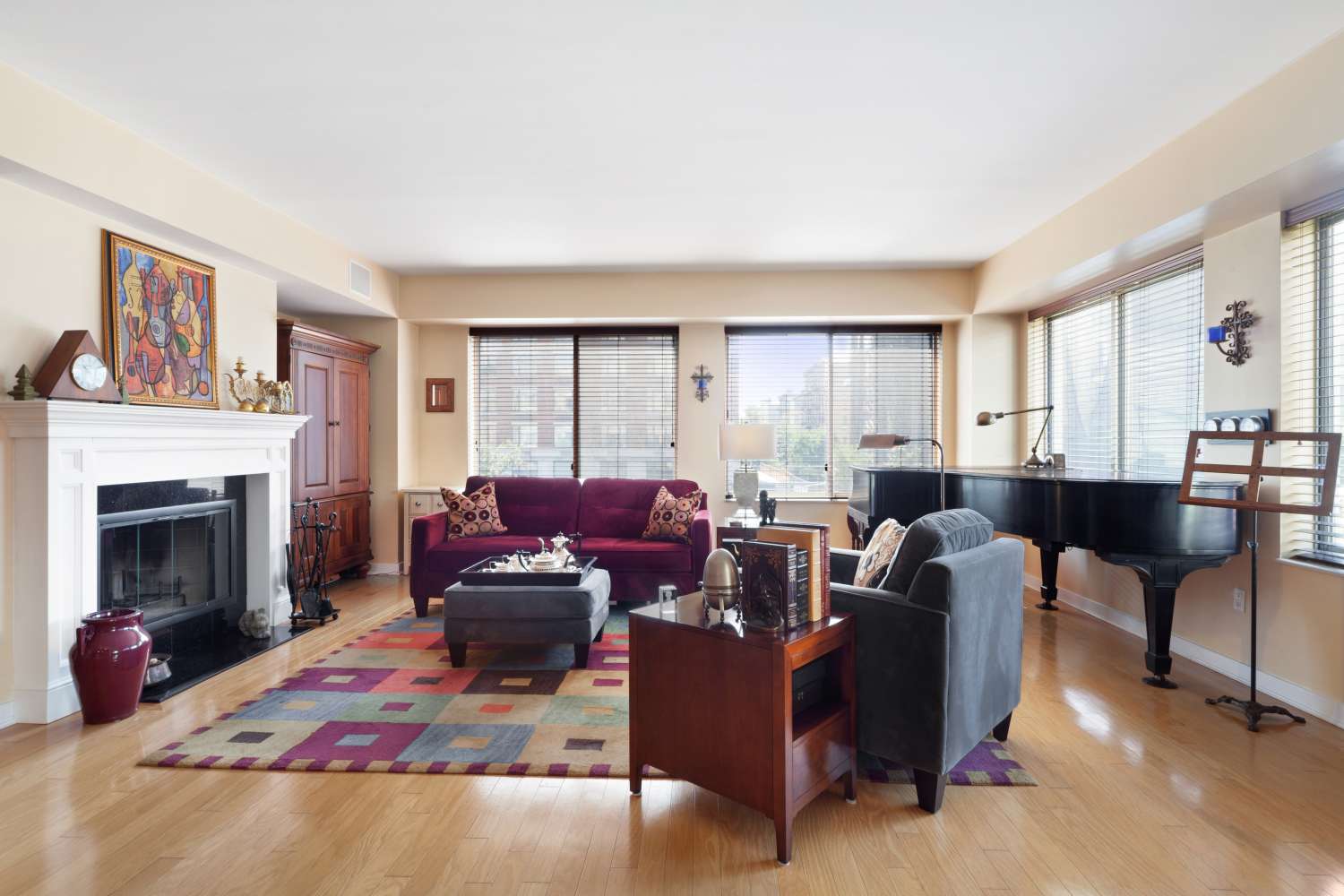 Manhattan, NY 10027,381 LENOX Avenue #3B