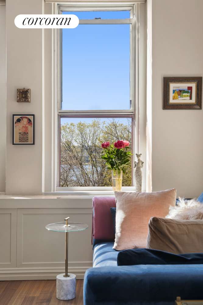 Manhattan, NY 10025,310 RIVERSIDE Drive #404