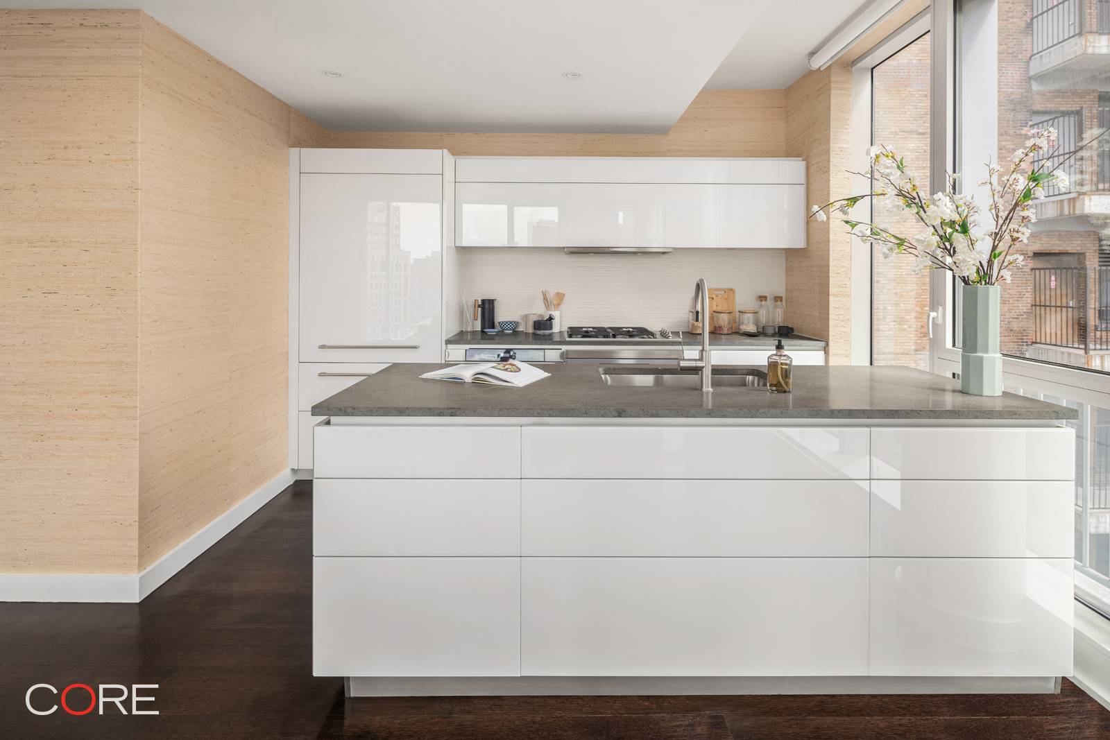 Manhattan, NY 10016,241 Fifth Avenue #18B
