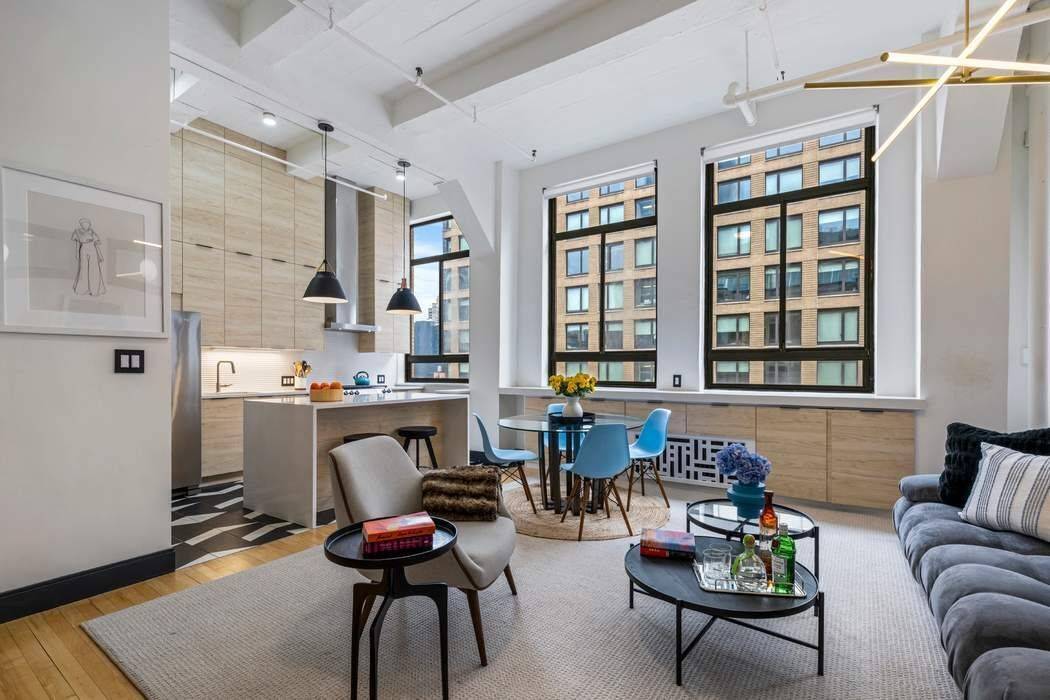 Manhattan, NY 10018,348 W 38th Street #11E