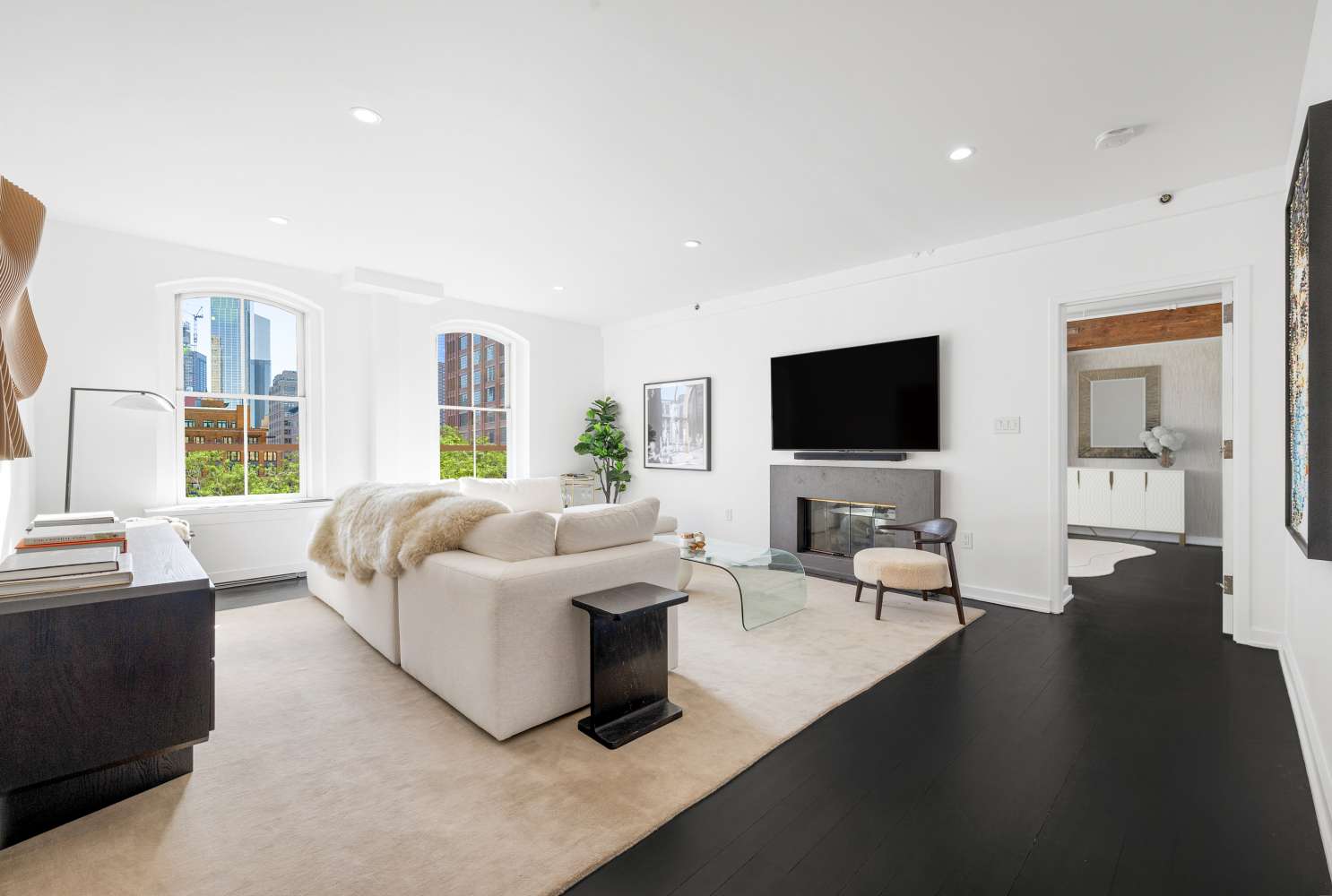 Manhattan, NY 10013,44 LAIGHT Street #6C