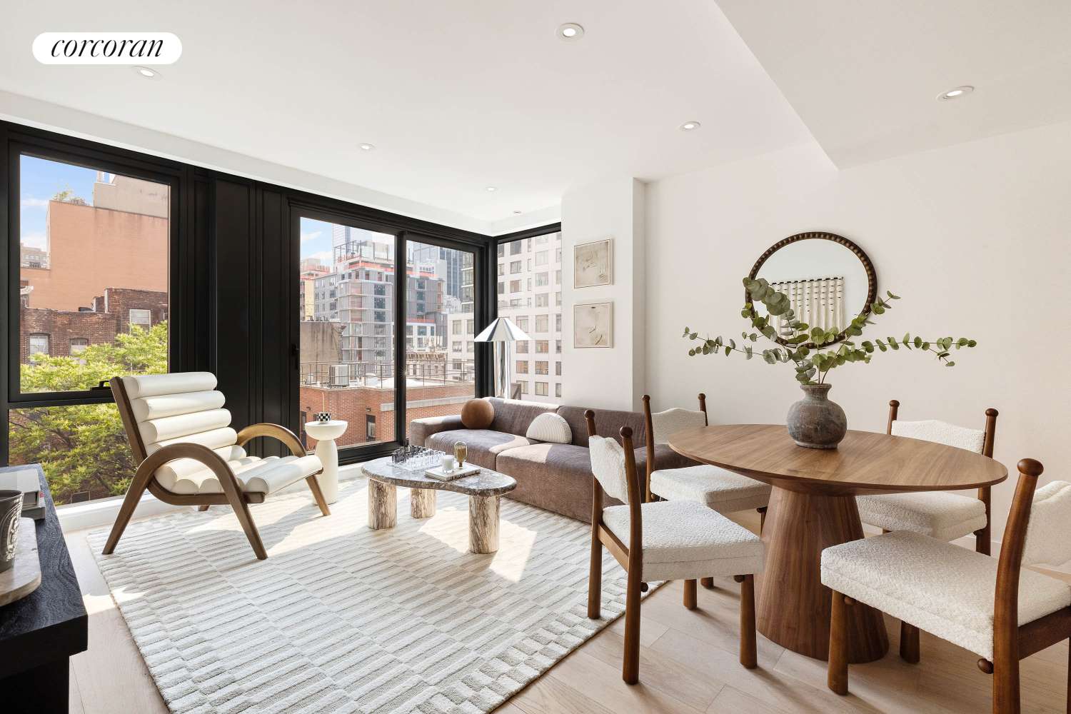 Manhattan, NY 10018,355 W 39TH Street #5A