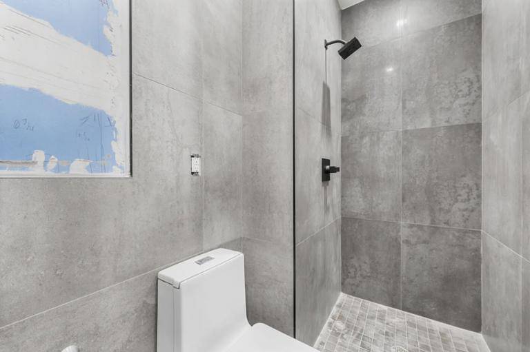 Brooklyn, NY 11201,228 Livingston Street #1