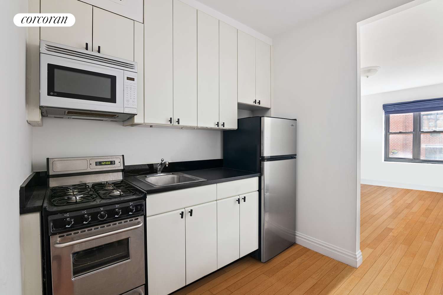 Manhattan, NY 10011,312 W 23RD Street #3O