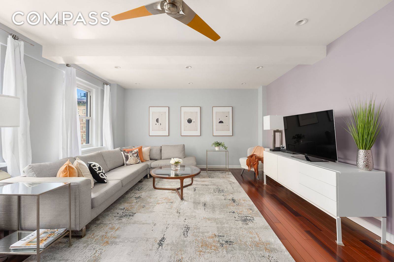 Manhattan, NY 10024,2166 Broadway #5D