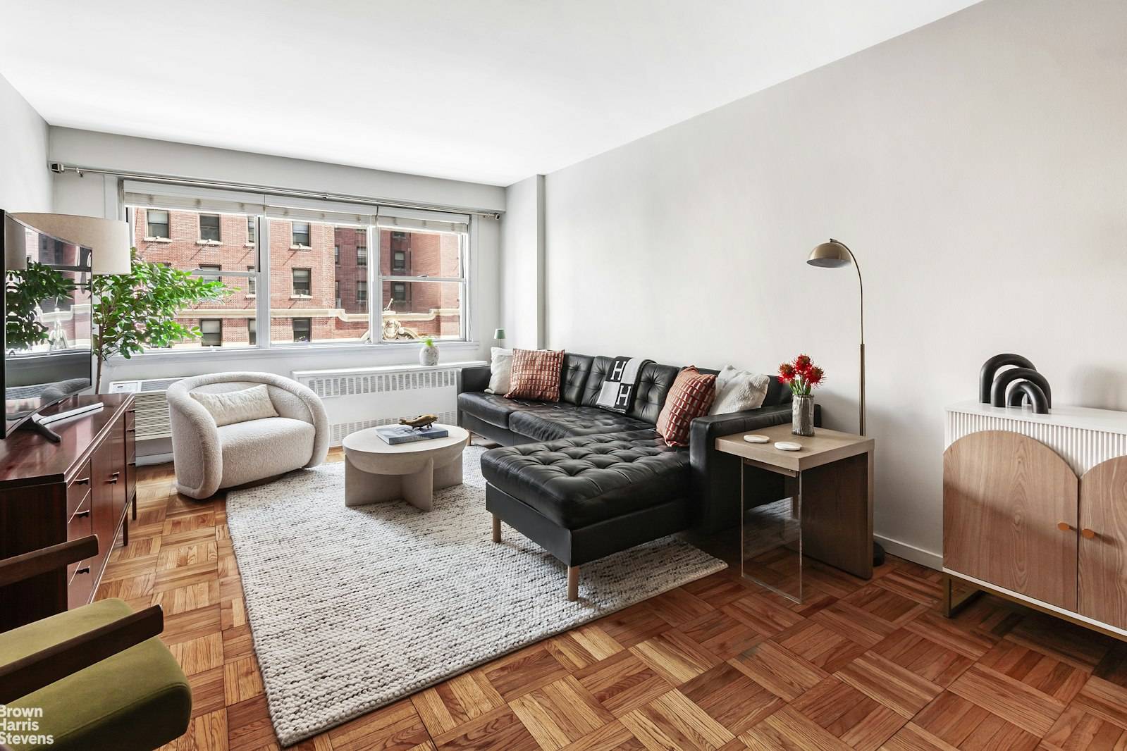 Manhattan, NY 10001,430 W 34TH Street #5H