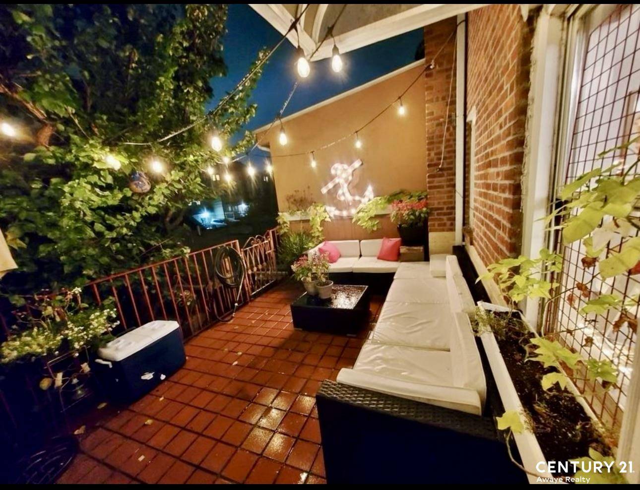 Queens, NY 11105,21-38 29th Street