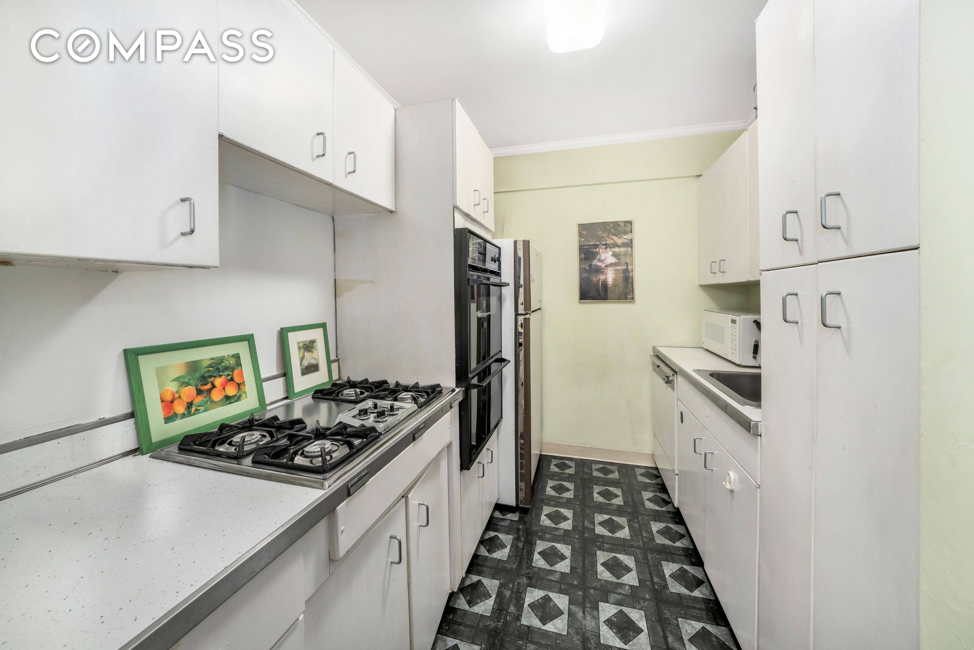 Manhattan, NY 10022,345 E 56th Street #5C