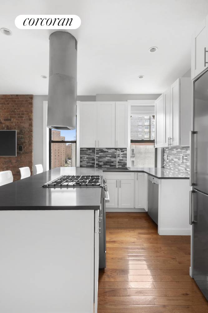 Manhattan, NY 10009,327 E 3RD Street #5A