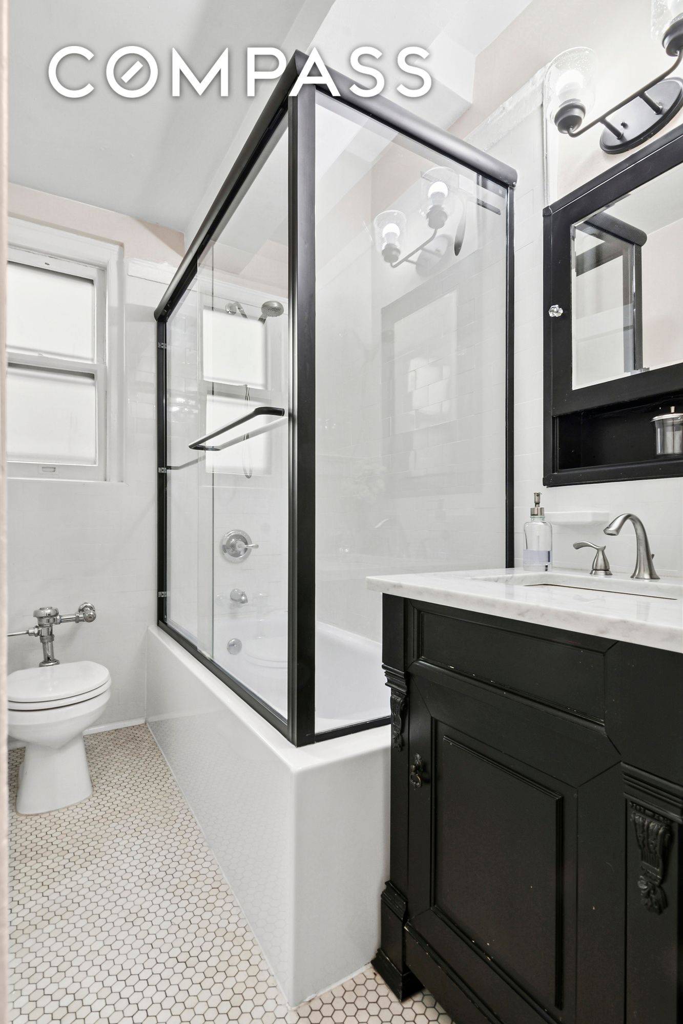 Brooklyn, NY 11201,24 Monroe Place #1C