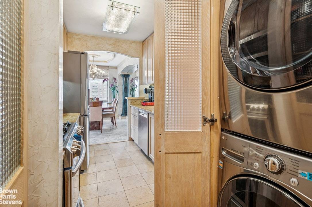 Manhattan, NY 10021,422 E 72ND Street #28D