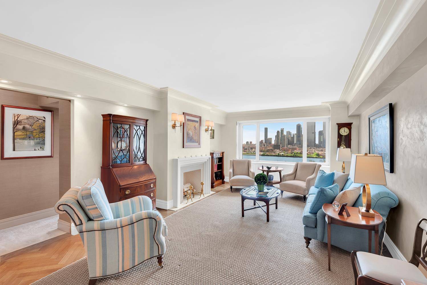 Manhattan, NY 10022,45 SUTTON Place S #16I