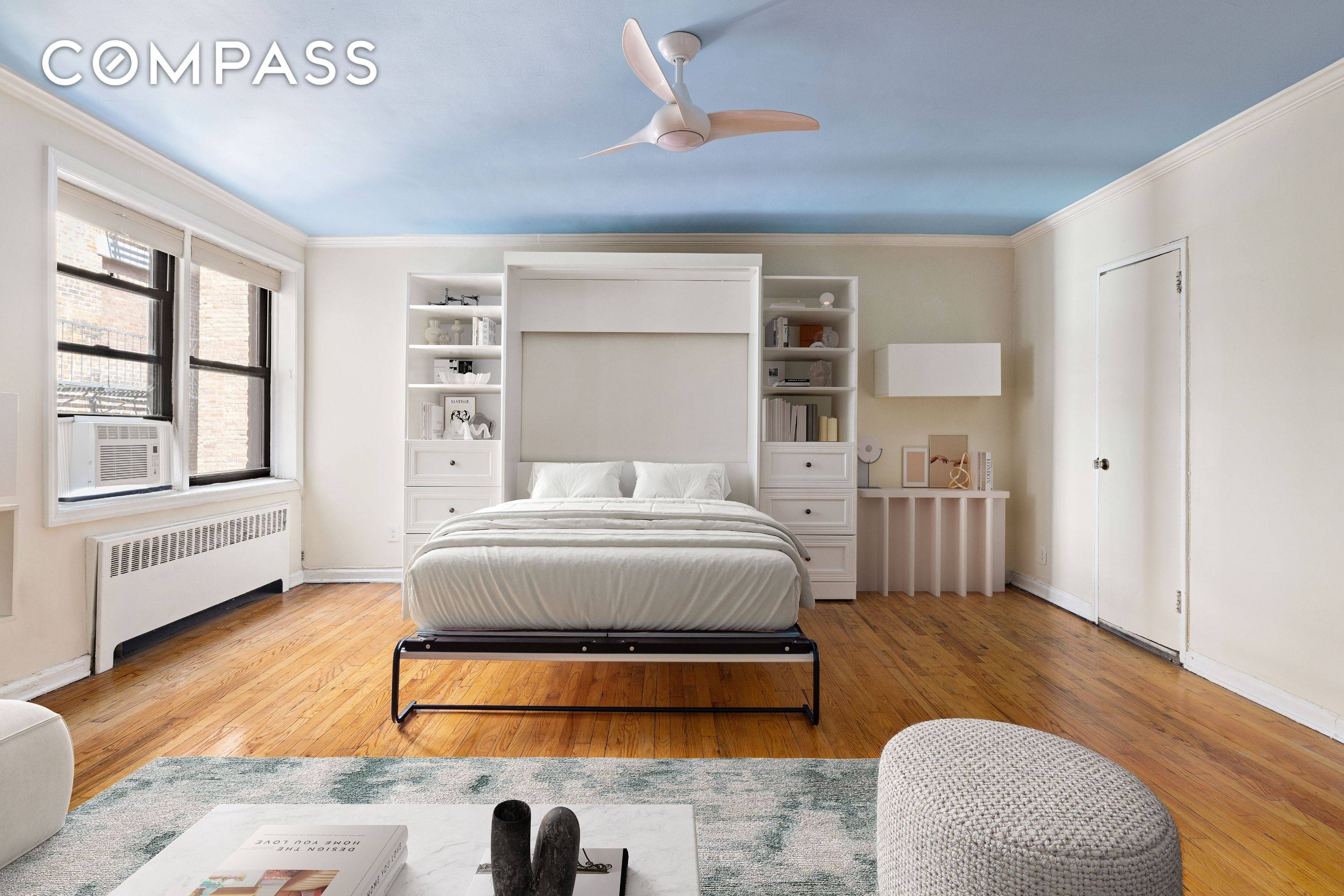 Manhattan, NY 10003,82 Irving Place #3E