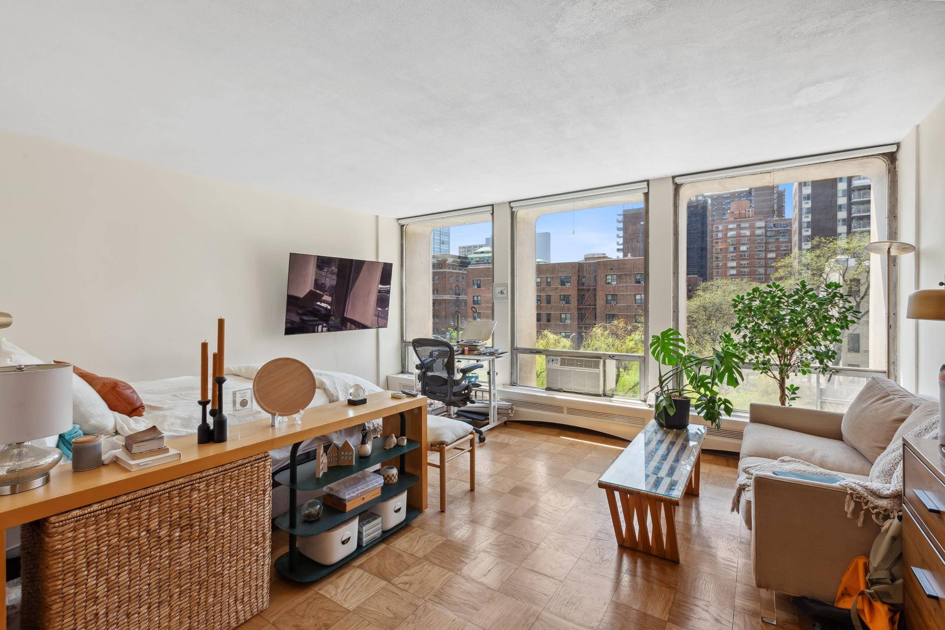 Manhattan, NY 10016,343 E 30TH Street #4H