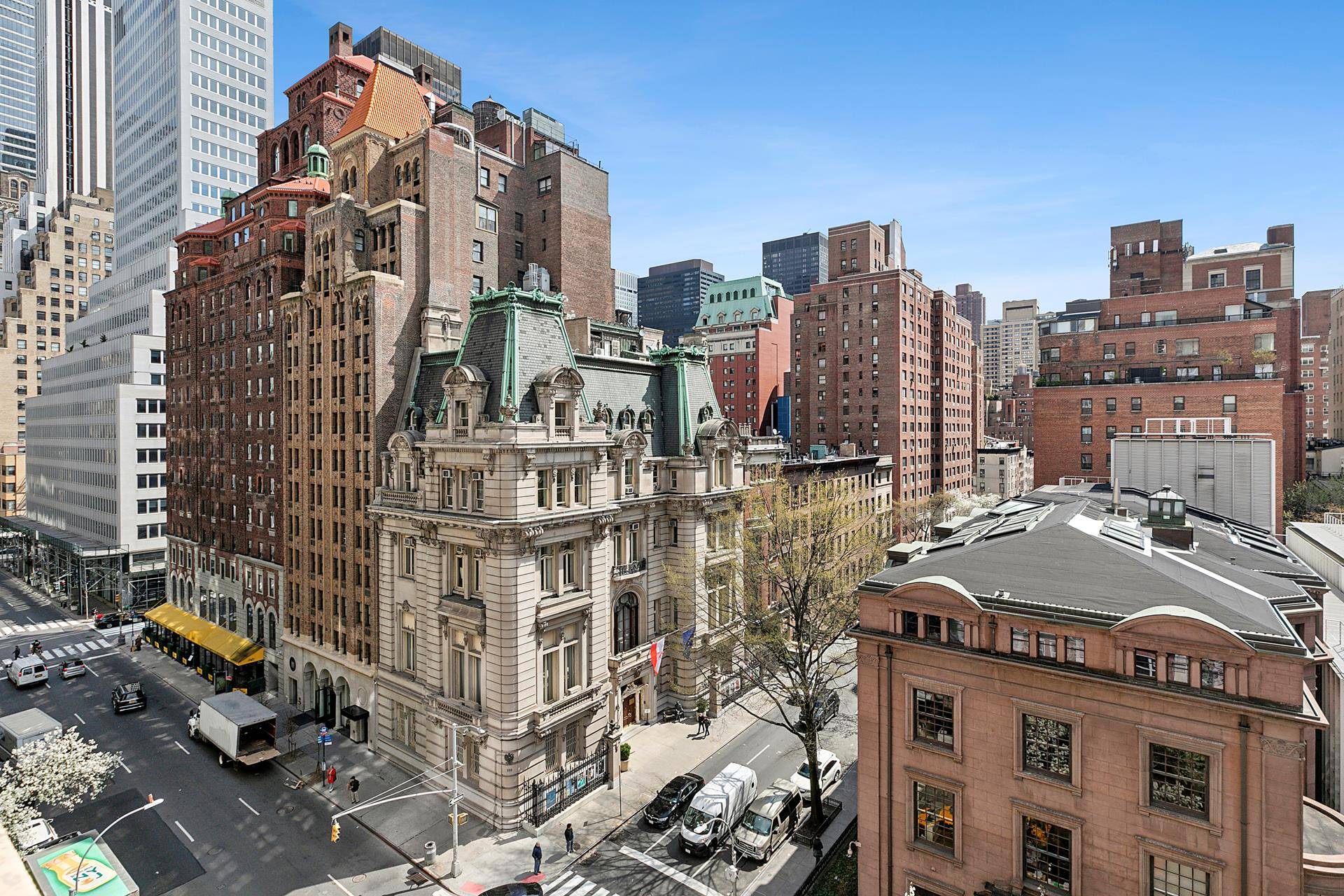 Manhattan, NY 10016,220 MADISON Avenue #9H