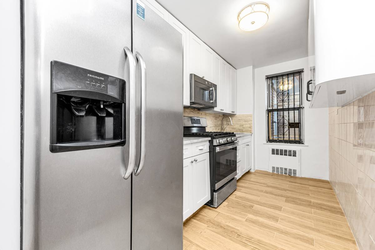 Queens, NY 11375,67-10 108TH Street #6A