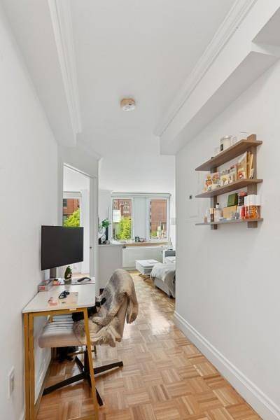 Manhattan, NY 10021,404 E 76th Street #4-O