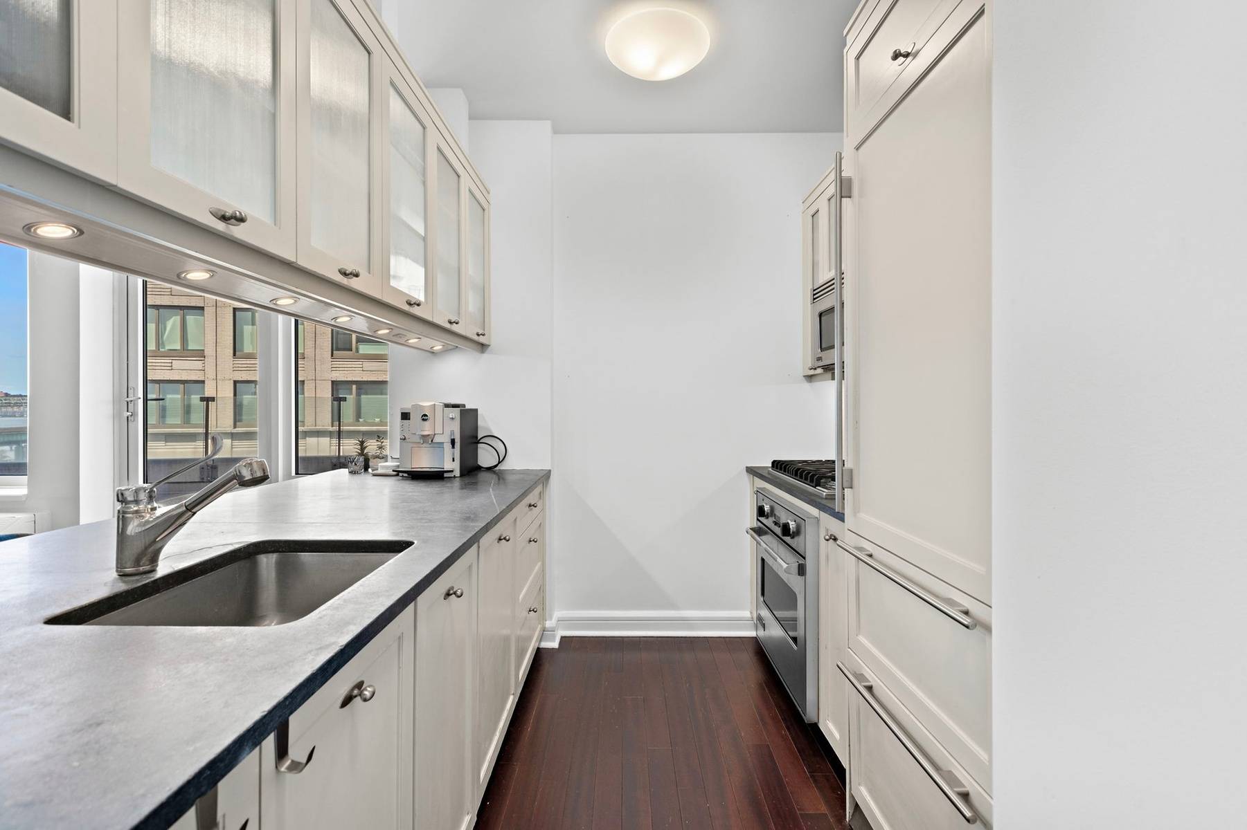 Manhattan, NY 10069,80 Riverside Boulevard #8-D