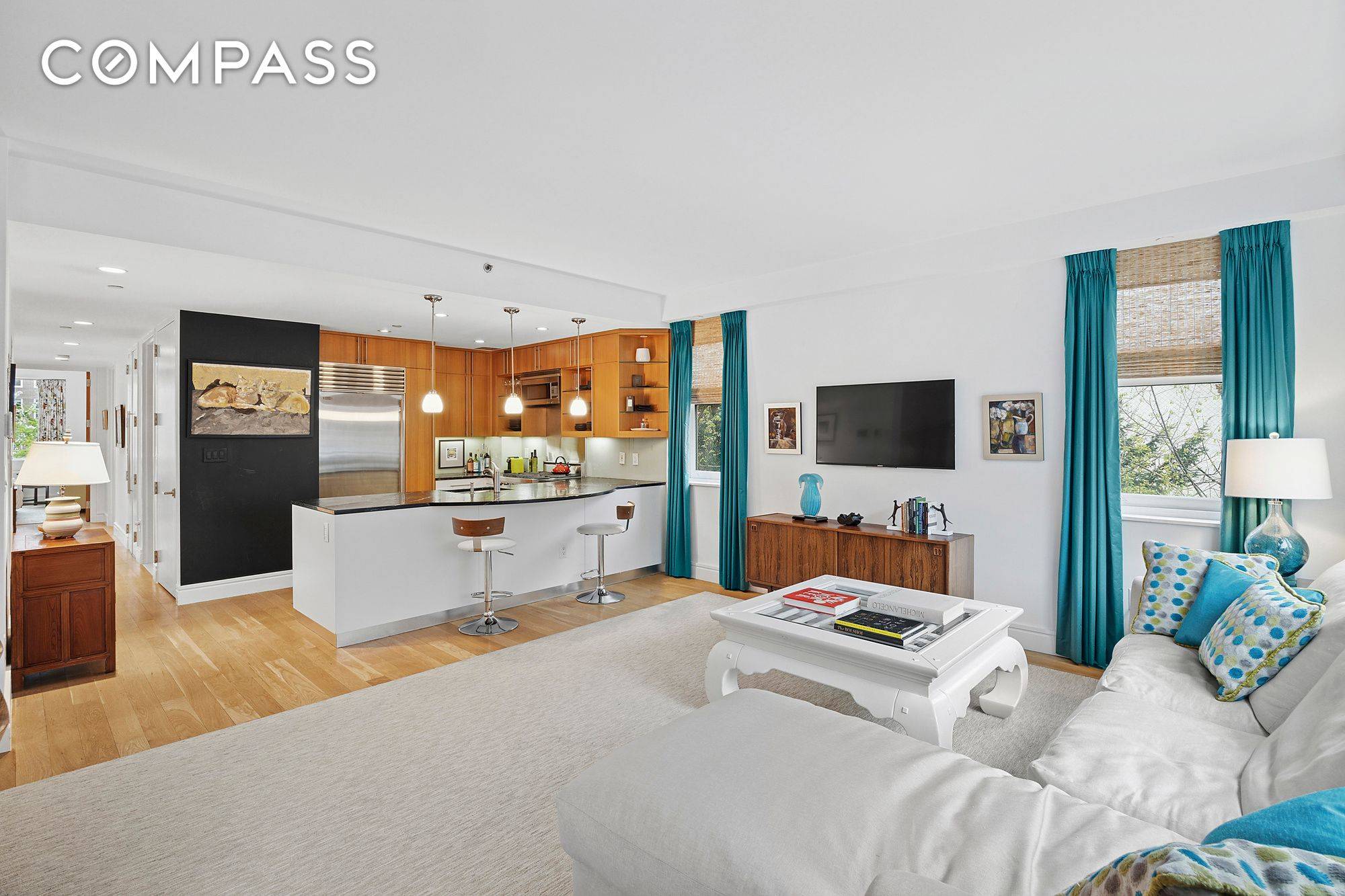 Manhattan, NY 10009,331 E 8th Street #2
