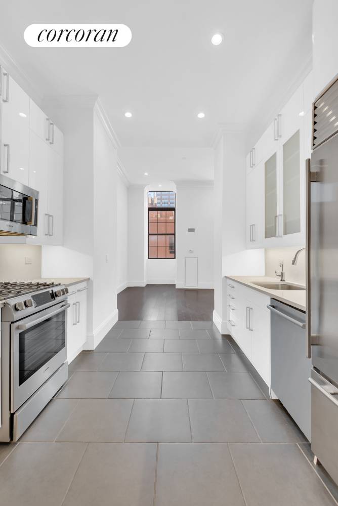 Manhattan, NY 10022,351 E 51ST Street #LOFT5D