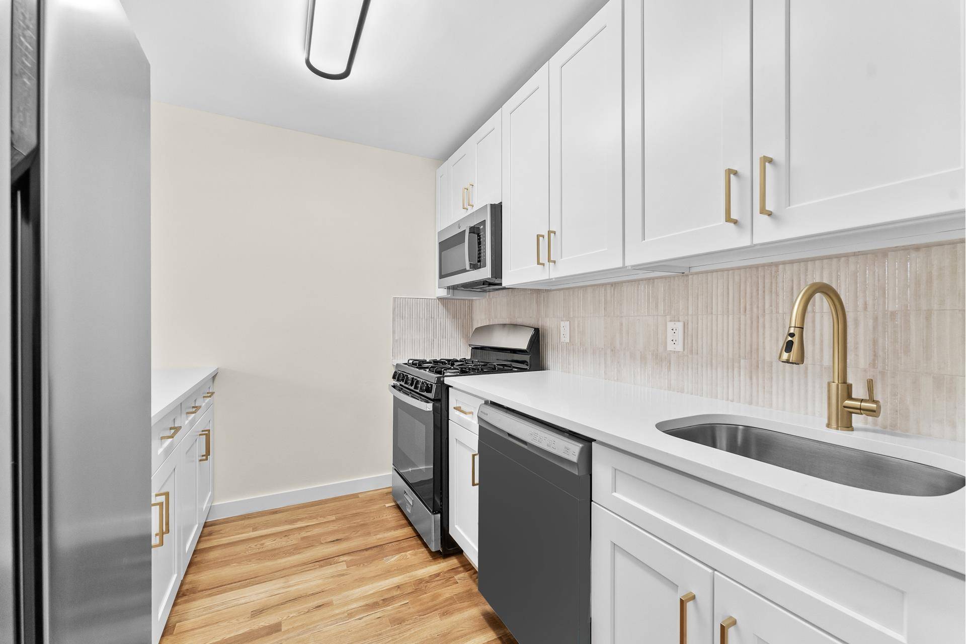 Brooklyn, NY 11233,2108 DEAN Street