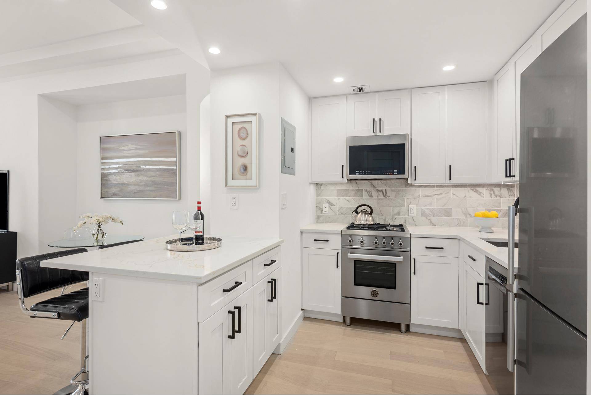 Manhattan, NY 10011,470 W 24TH Street #19C