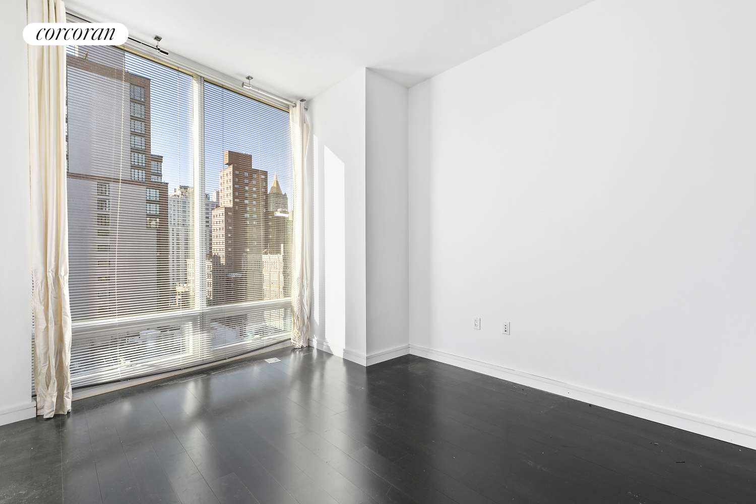 Manhattan, NY 10010,300 E 23RD Street #9E