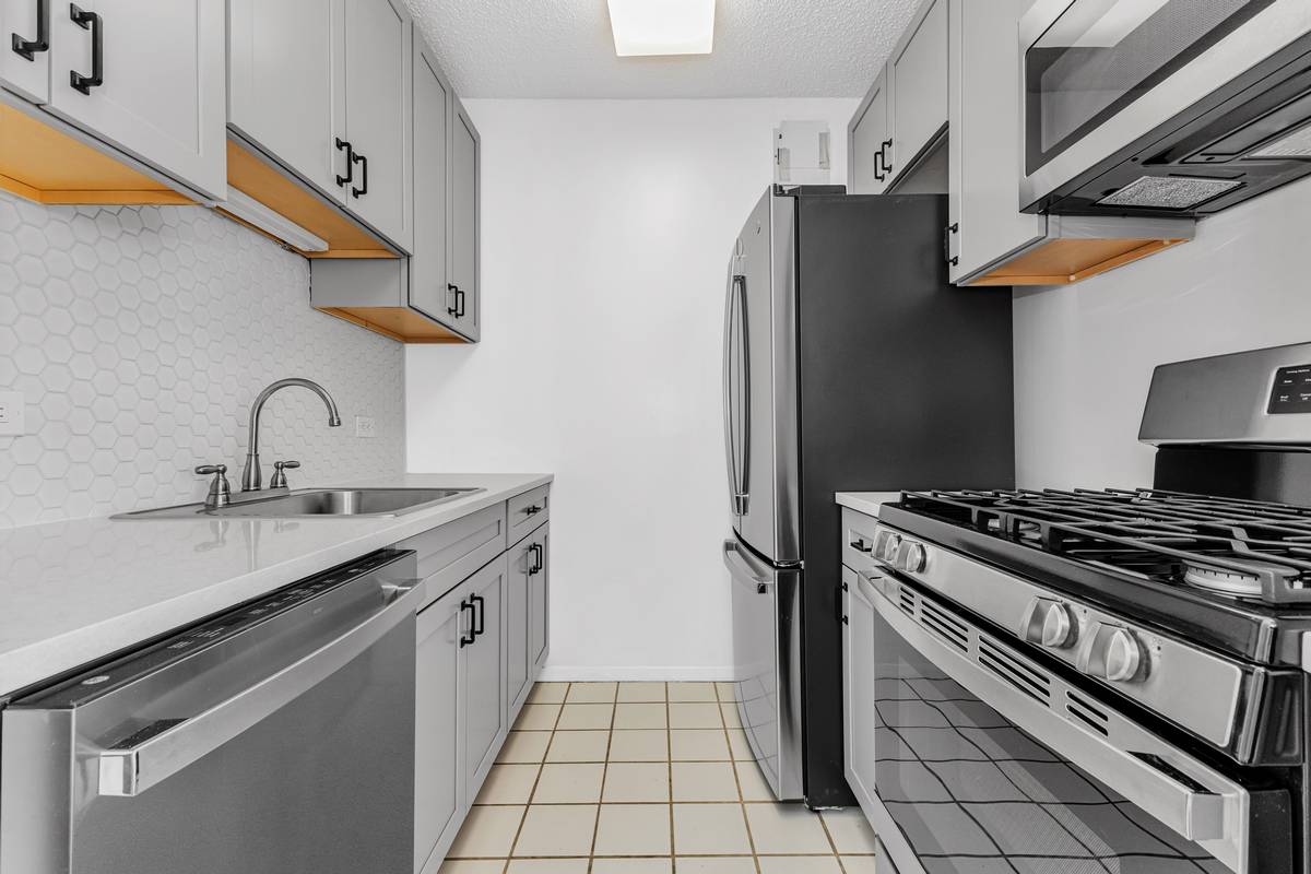 Queens, NY 11374,62-54 97TH Place #3H
