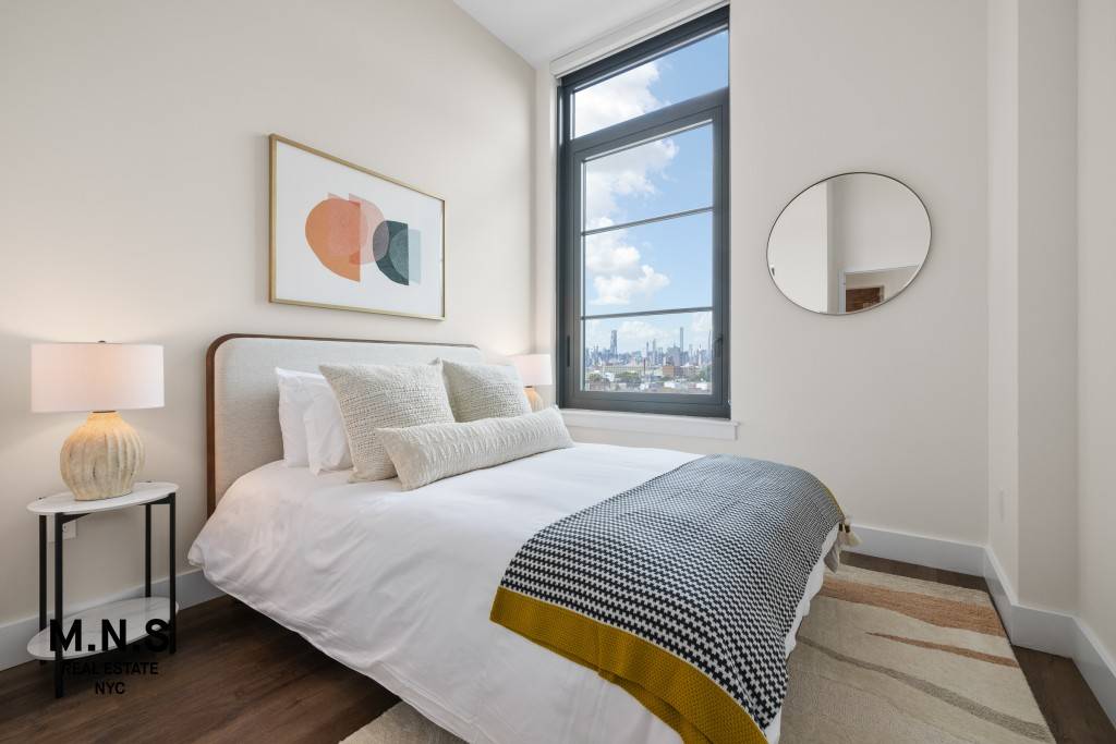 Queens, NY 11101,34-35 44th Street #730
