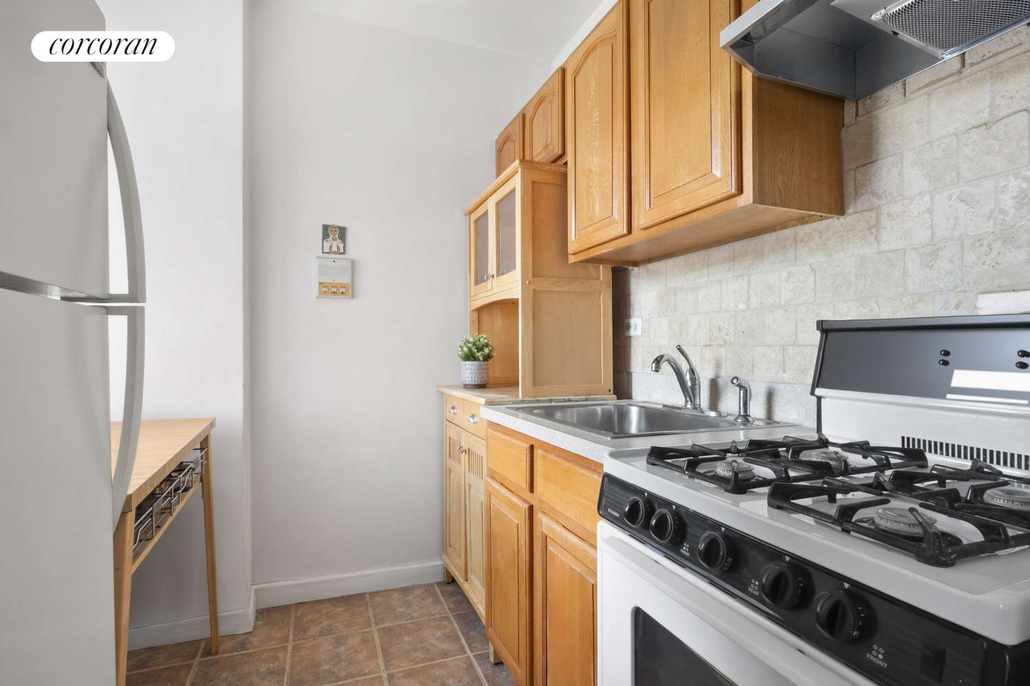 Manhattan, NY 10033,120 CABRINI Boulevard #95