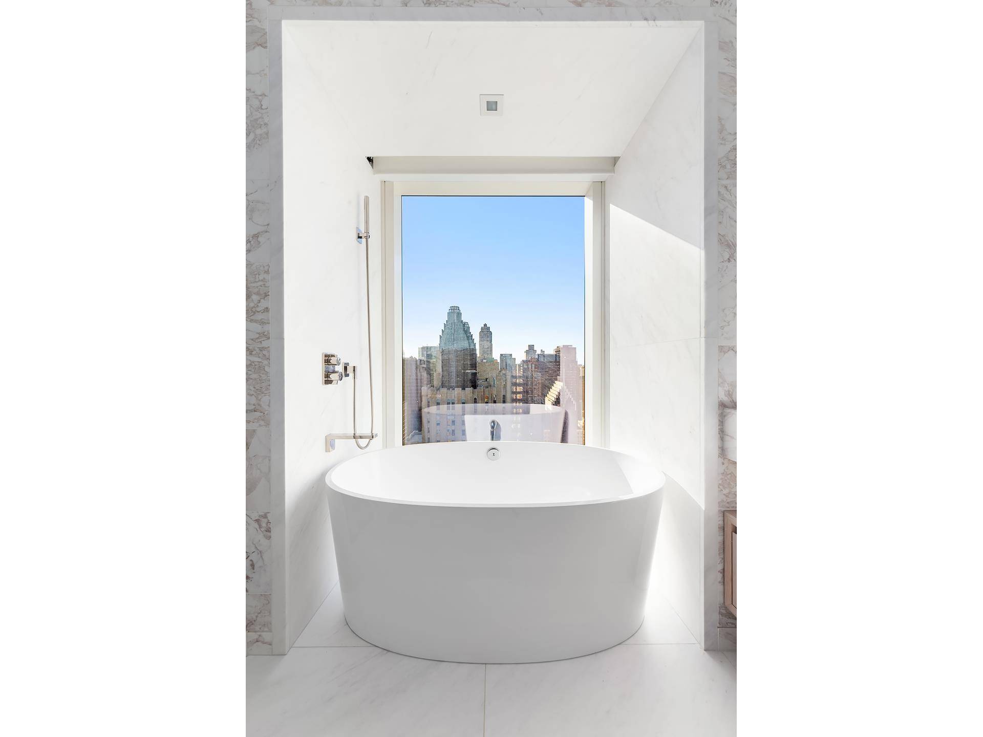 Manhattan, NY 10022,138 E 50TH Street #53