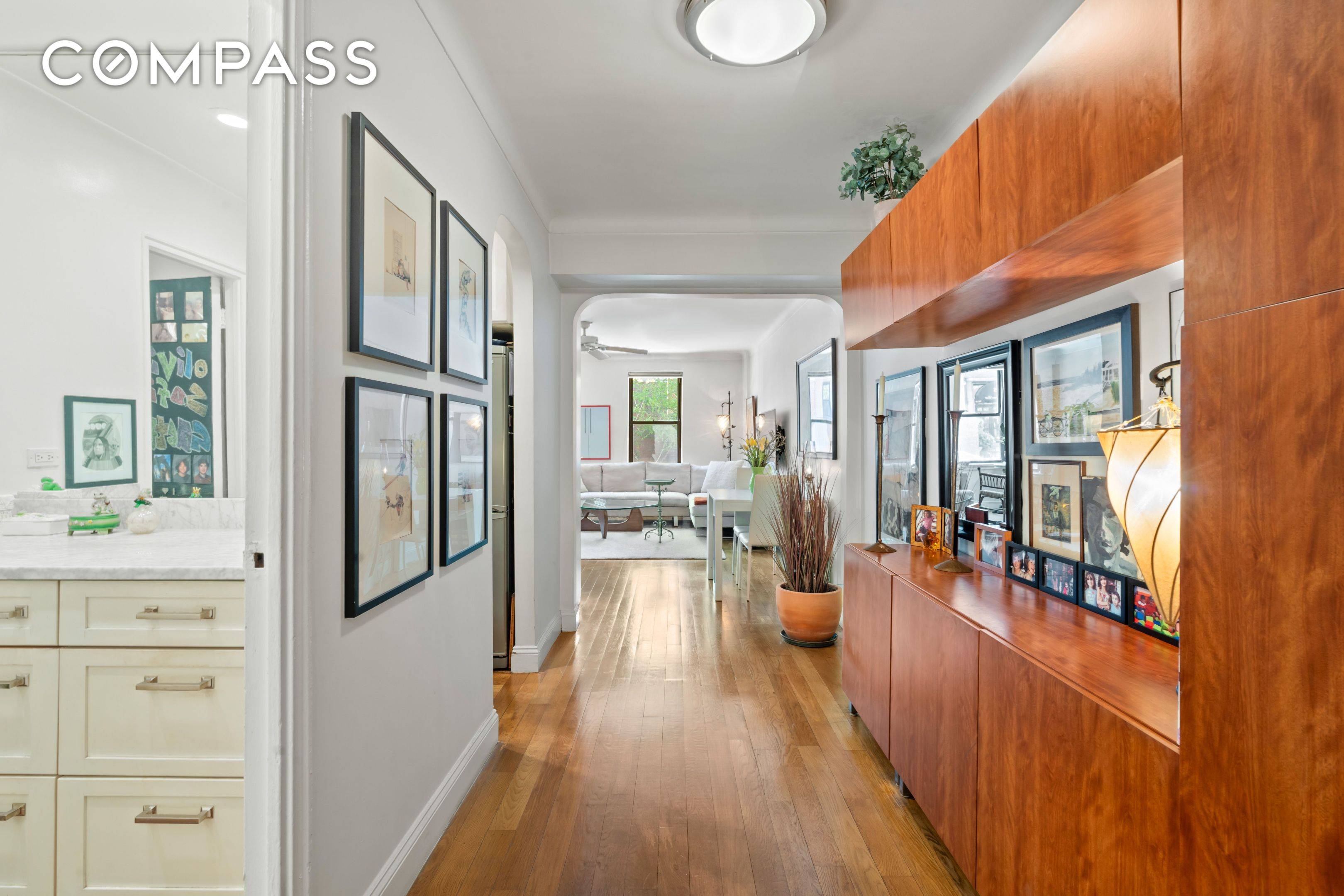 Manhattan, NY 10034,98 Park Terrace E #1D