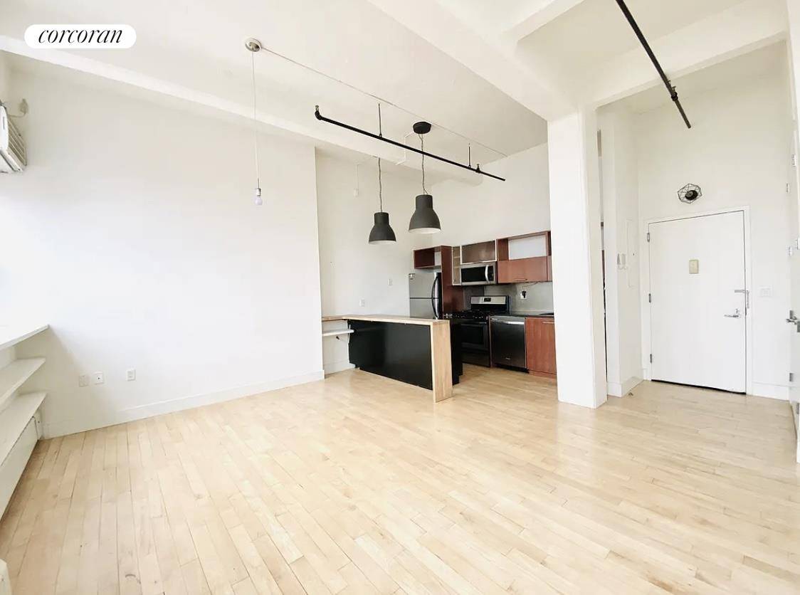 Brooklyn, NY 11205,970 KENT Avenue #413
