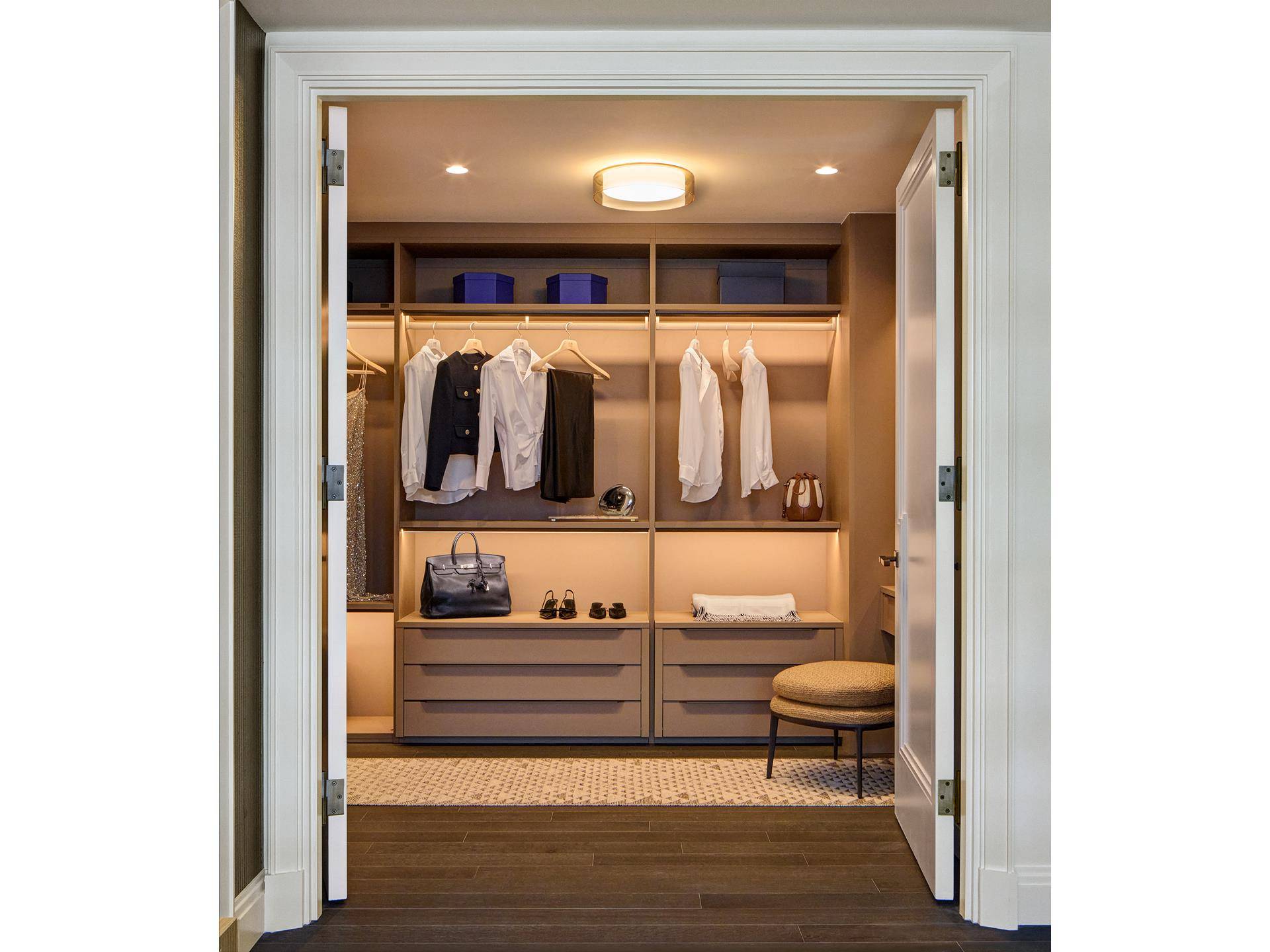 Manhattan, NY 10022,303 PARK Avenue #2020