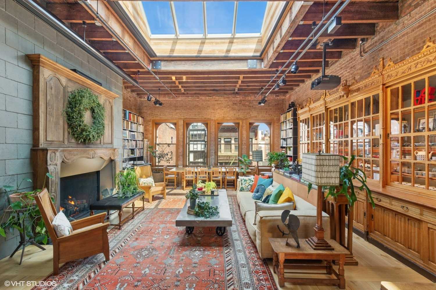 Manhattan, NY 10012,21 BOND Street #TOPFLOOR