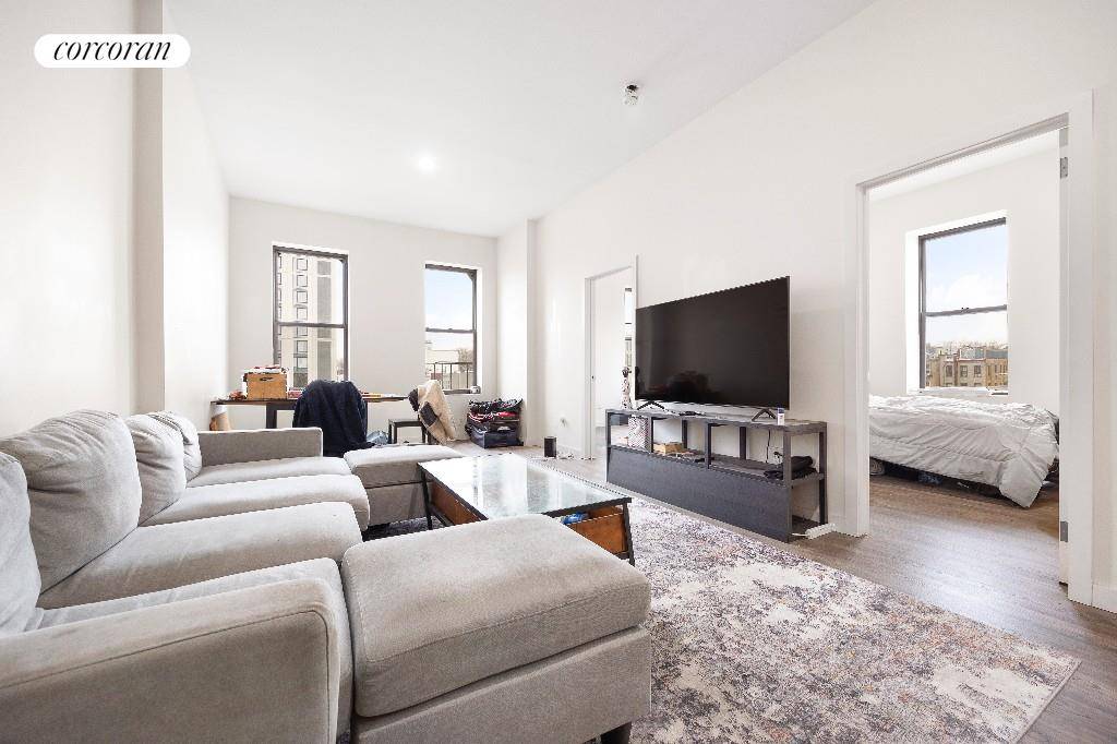 Queens, NY 11385,951 WYCKOFF Avenue #3F