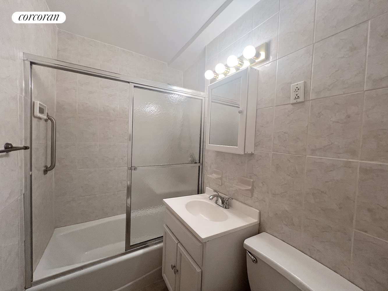 Manhattan, NY 10013,50 BAYARD Street #5F