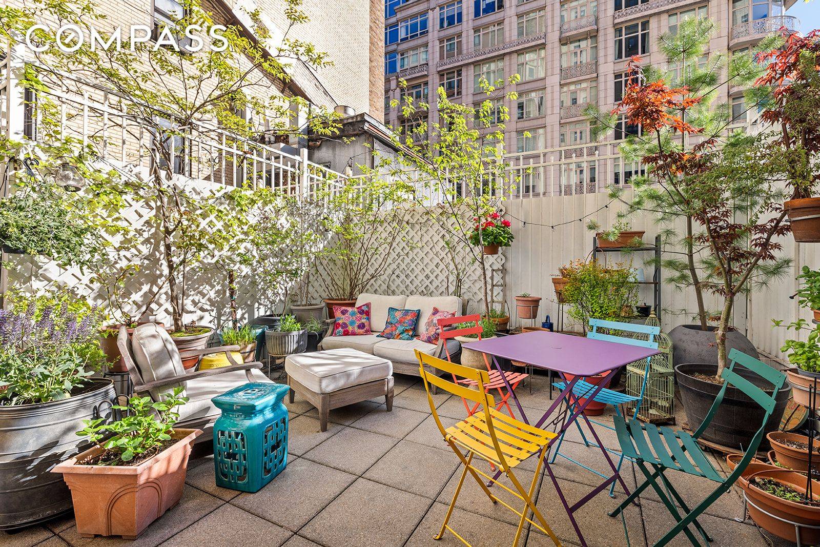 Manhattan, NY 10024,2166 Broadway #4C