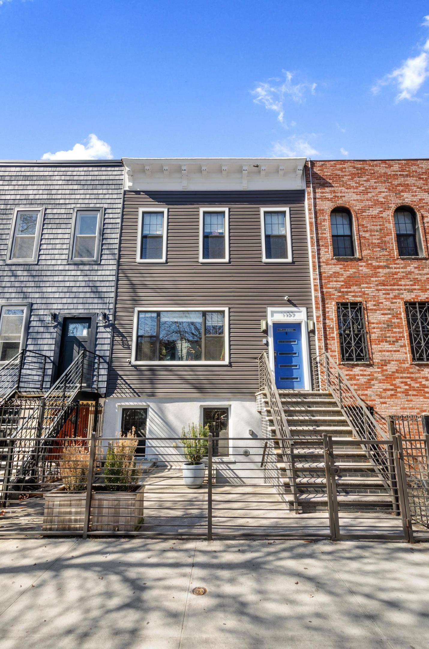 Brooklyn, NY 11207,1127 Decatur Street