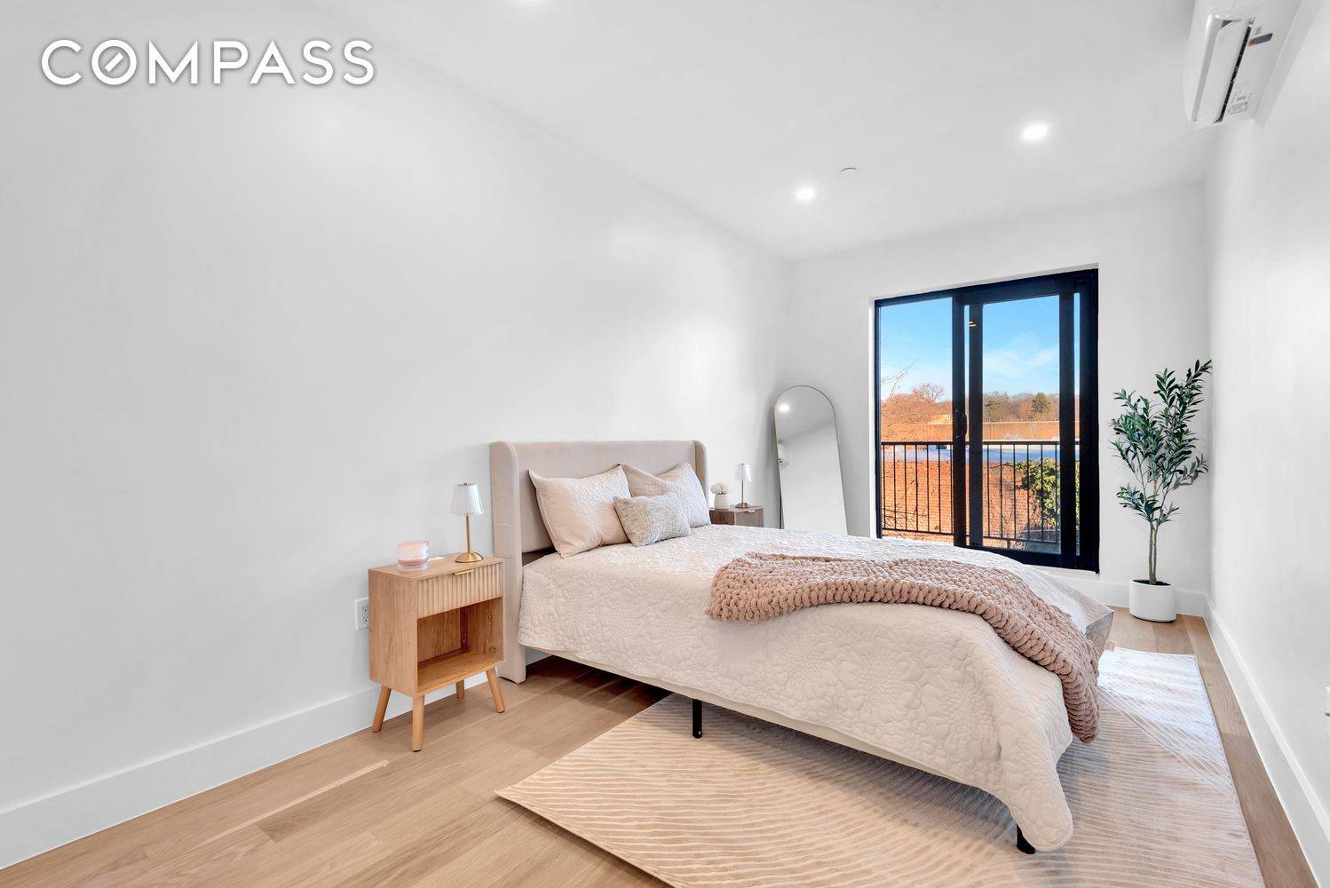 Brooklyn, NY 11207,140 Moffat Street #2