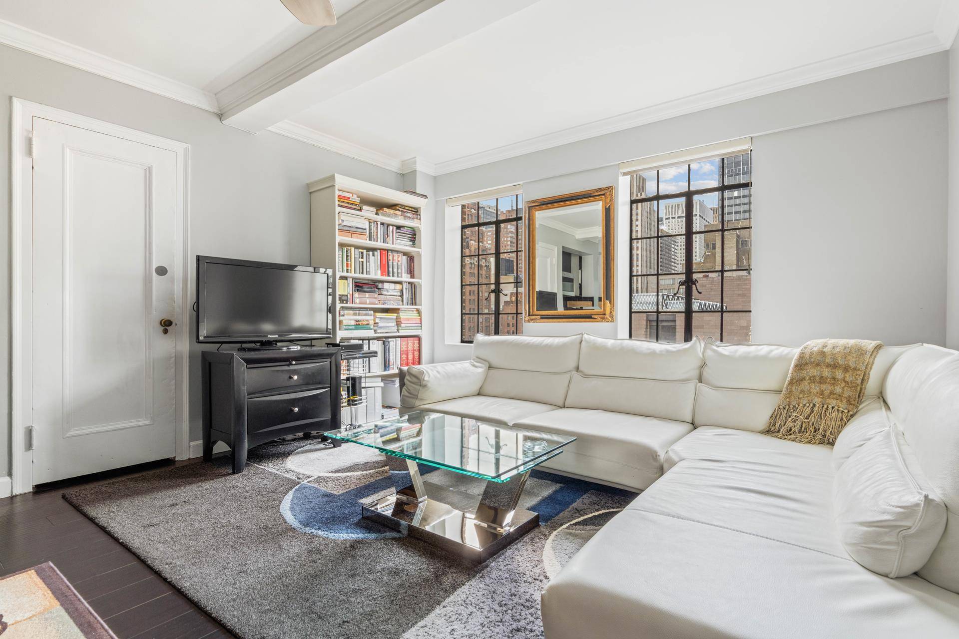 Manhattan, NY 10017,45 TUDOR CITY Place #1504