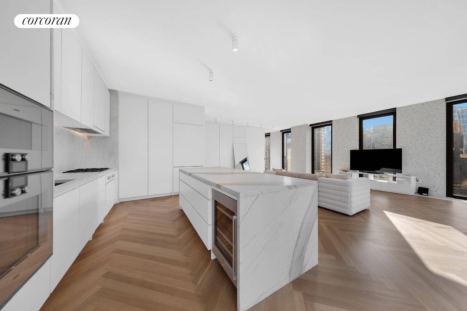 Manhattan, NY 10018,16 W 40TH Street #29A