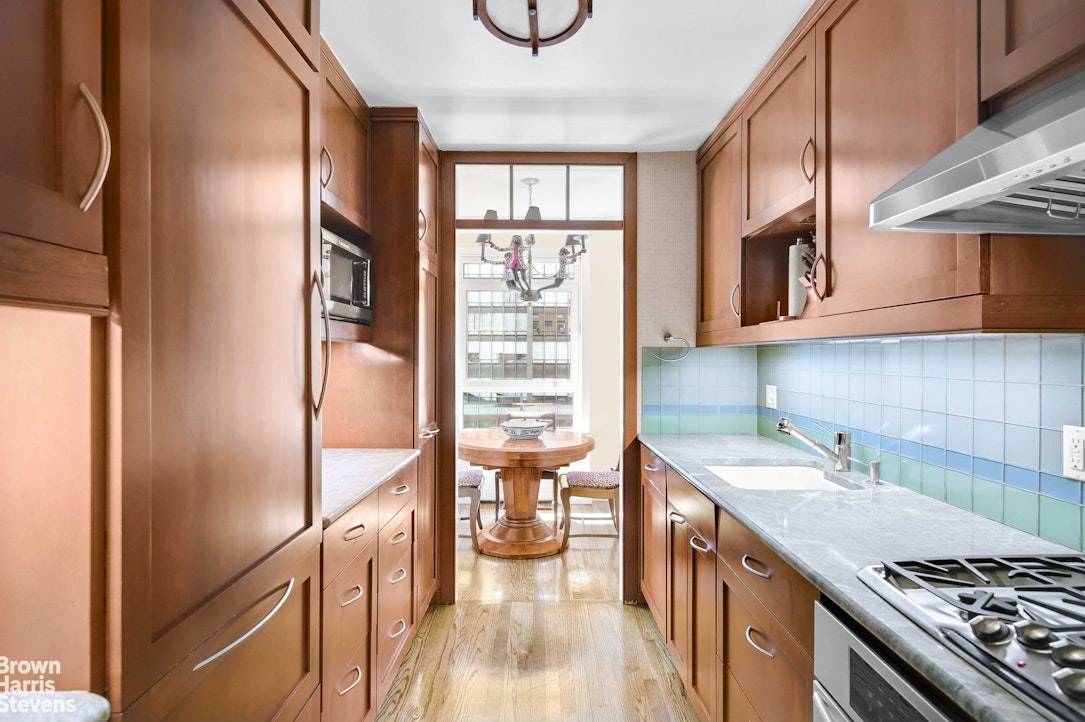 Manhattan, NY 10022,2 BEEKMAN Place #8C