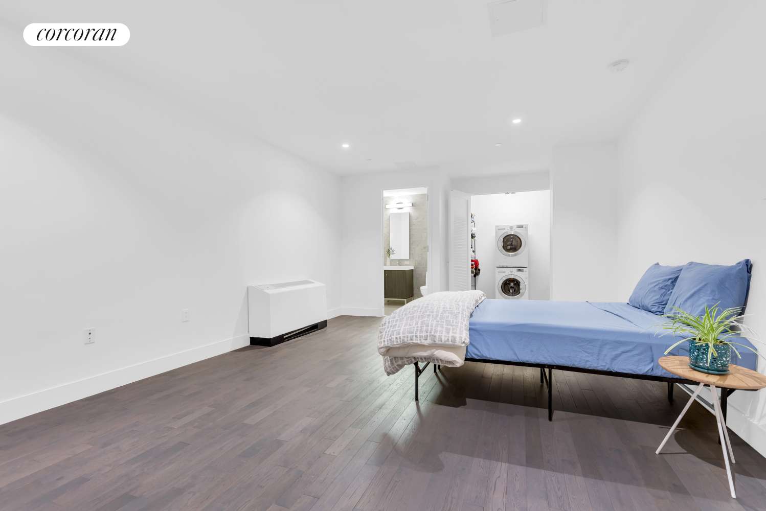 Manhattan, NY 10019,416 W 52ND Street #TH215