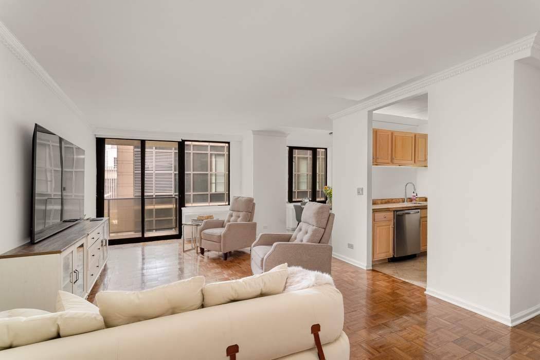 Manhattan, NY 10023,161 W 61st Street #6C