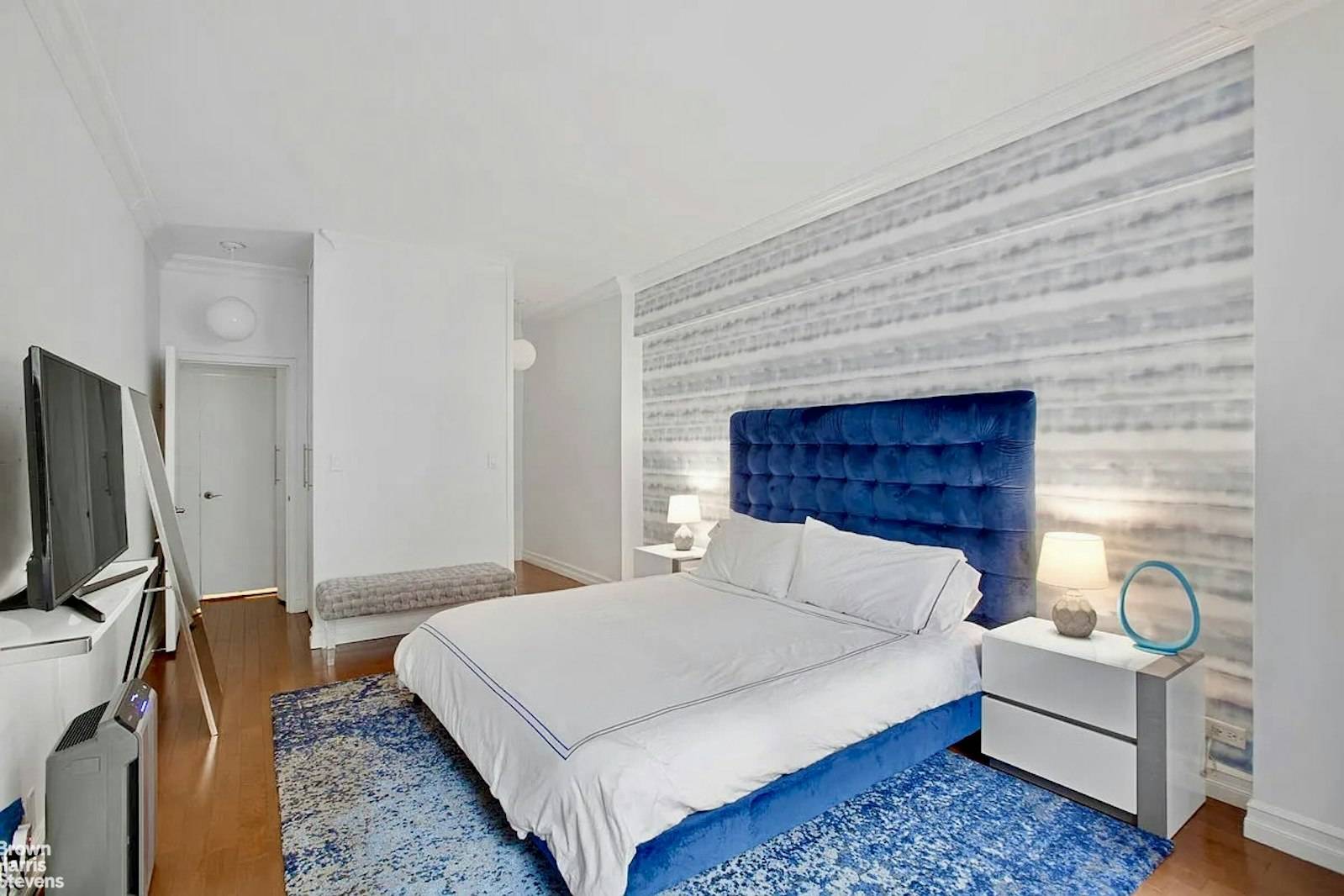 Manhattan, NY 10019,58 W 58TH Street #5A