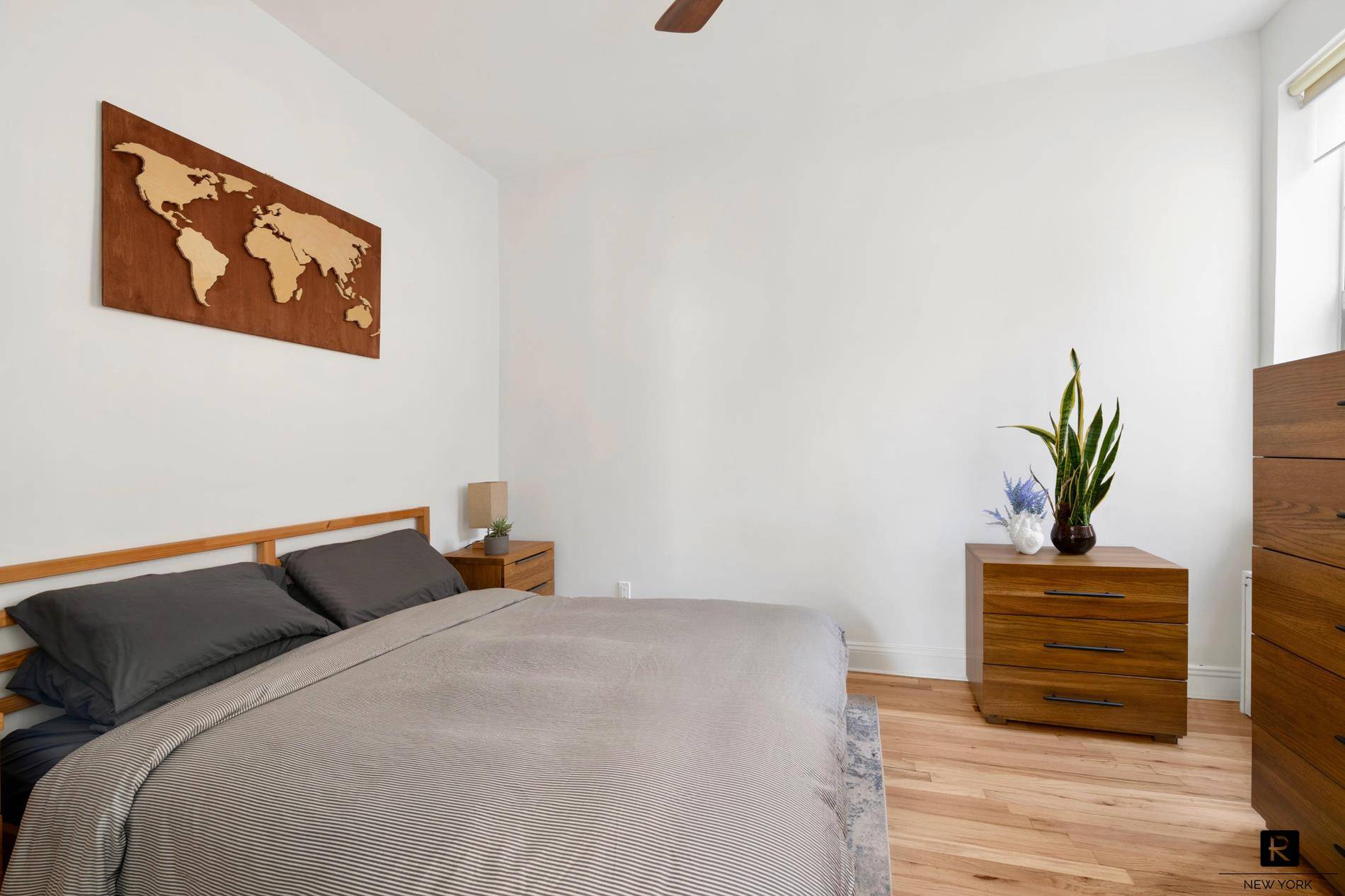 Manhattan, NY 10019,305 W 55th Street #4-D